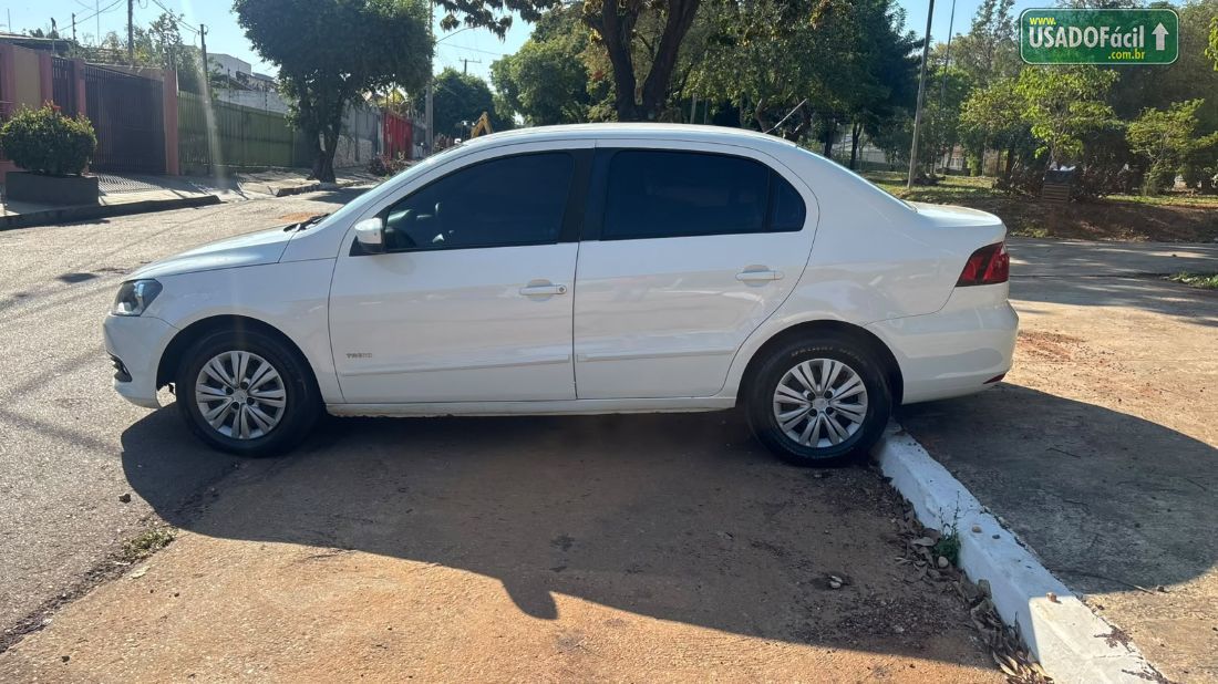 Volkswagen Voyage City 1.0 Mi Total Flex 2012/2013 — foto 4 de 12