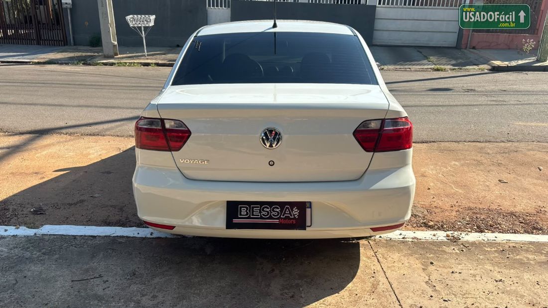 Volkswagen Voyage City 1.0 Mi Total Flex 2012/2013 — foto 6 de 12