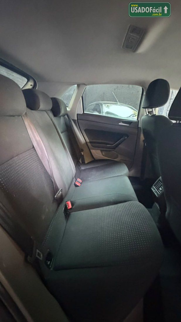 VOLKSWAGEN Polo Comfortline 1.0 200 TSI Automático Flex 2017/2018 — foto 11 de 13