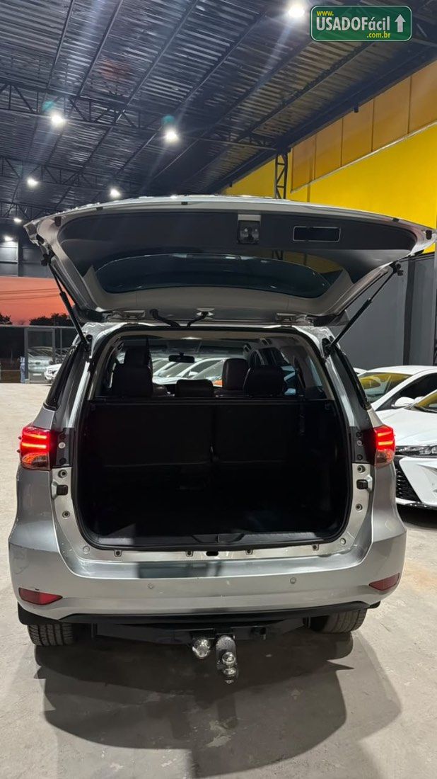 Toyota Hilux SW4 SR 2.7 4X2 Flex Automático 2018/2019 — foto 10 de 12