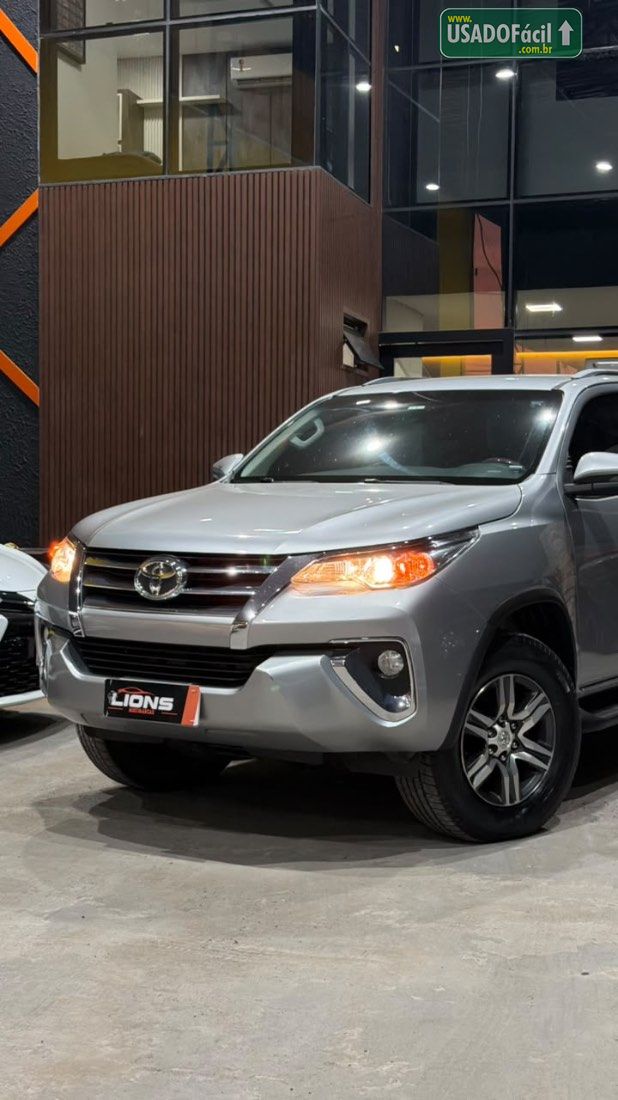 Toyota Hilux SW4 SR 2.7 4X2 Flex Automático 2018/2019 — foto 2 de 12