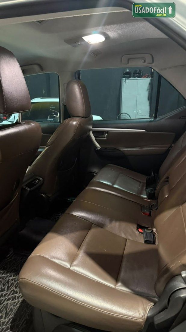 Toyota Hilux SW4 SR 2.7 4X2 Flex Automático 2018/2019 — foto 8 de 12