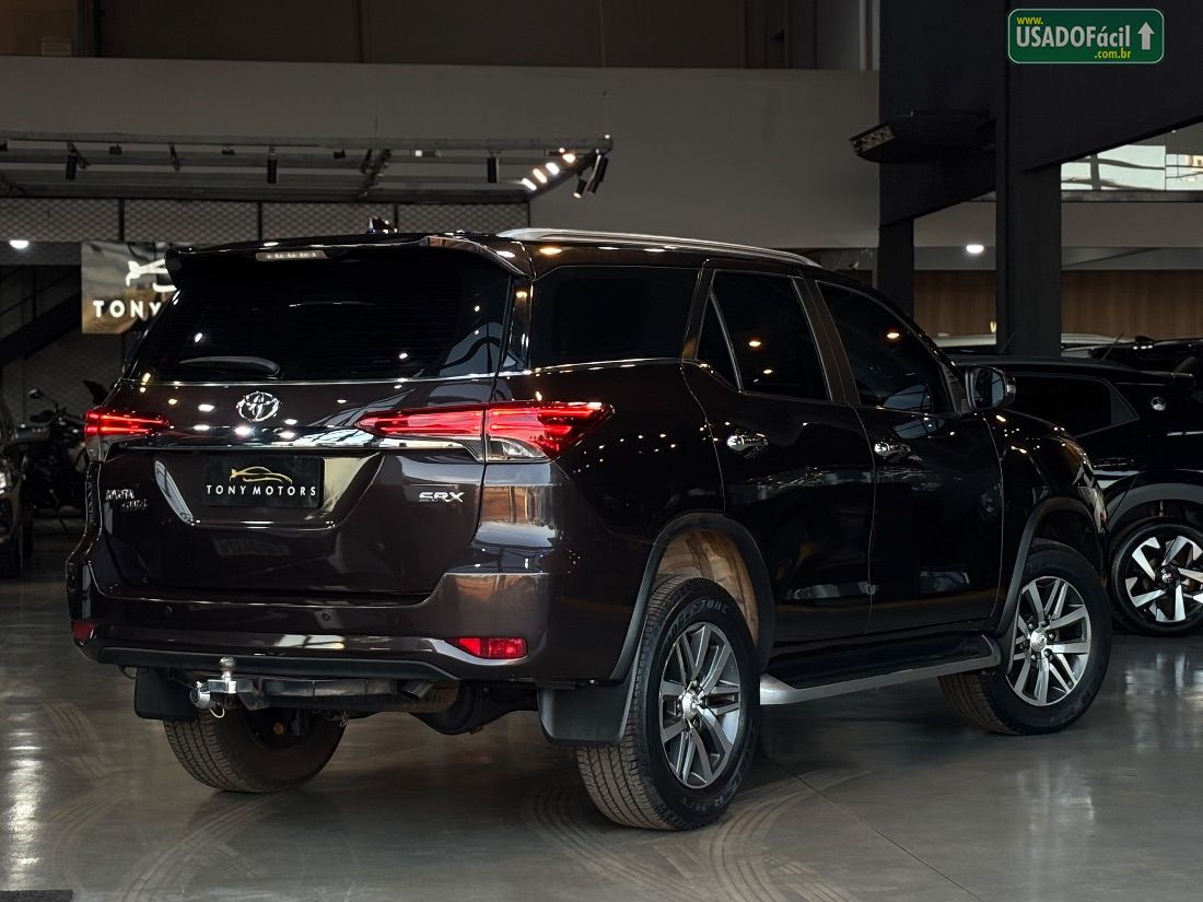 Toyota Hilux SW4 SRX 2.8 4x4 TDI Automático Diesel 2016/2016 — foto 11 de 13