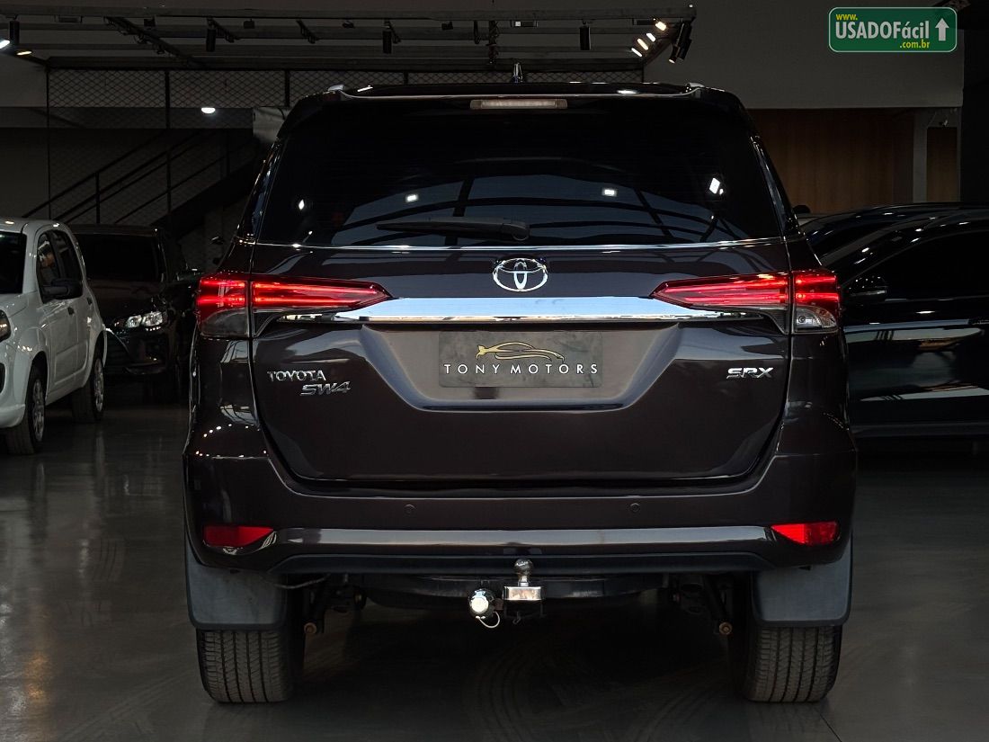 Toyota Hilux SW4 SRX 2.8 4x4 TDI Automático Diesel 2016/2016 — foto 12 de 13