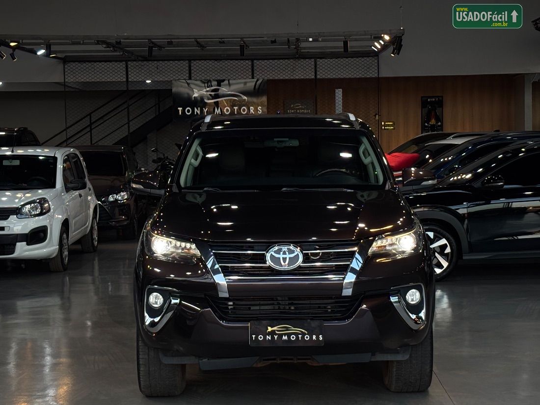 Toyota Hilux SW4 SRX 2.8 4x4 TDI Automático Diesel 2016/2016 — foto 2 de 13
