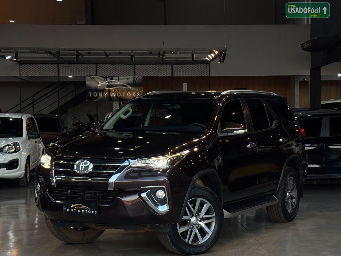 Toyota Hilux SW4 SRX 2.8 4x4 TDI Automático Diesel 2016/2016 — foto 3 de 13