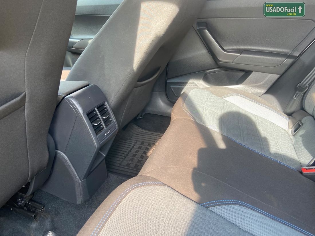 Volkswagen Nivus Comfortline 200 TSI Automático Flex 2020/2021 — foto 10 de 15