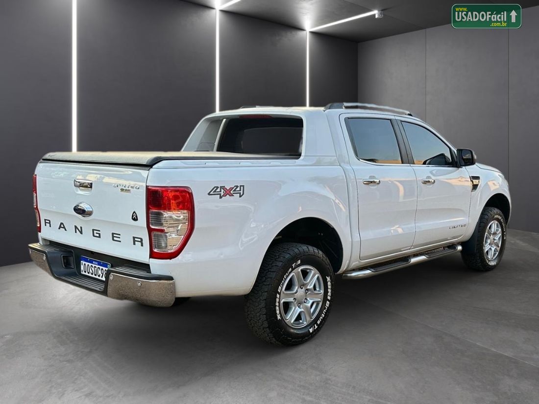 Ford Ranger Limited CD 3.2 4x4 Automático Diesel 2014/2015 — foto 3 de 13