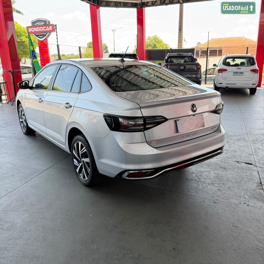 Volkswagen Virtus Highline 200 TSI Automático Flex 2024/2025 — foto 4 de 10