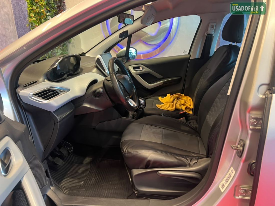 Peugeot Peugeot 208 Active Pack 1.5 Flex 2013/2014 — foto 6 de 11