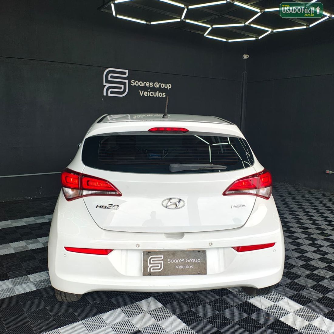 Hyundai HB20 Hatch Premium 1.6 Automático Flex 2017/2018 — foto 5 de 12