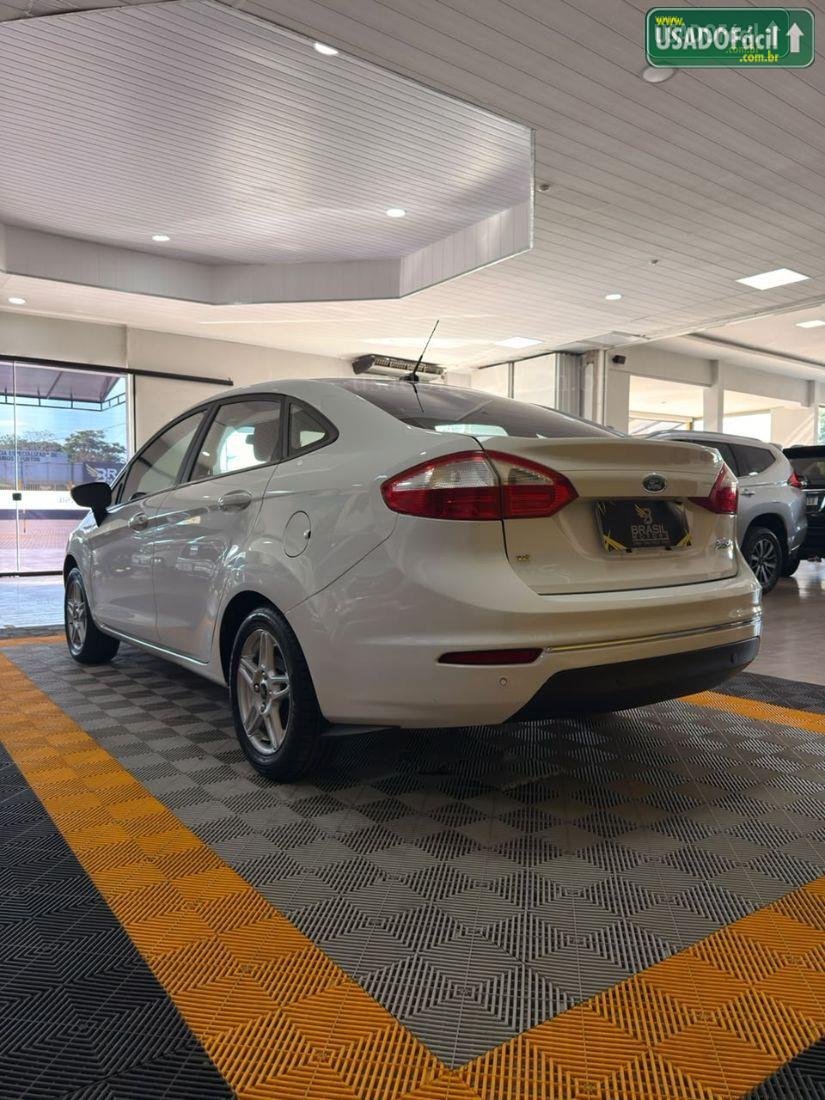 FORD Fiesta Sedan SEL 1.6 Automático Flex 2017/2017 — foto 5 de 13