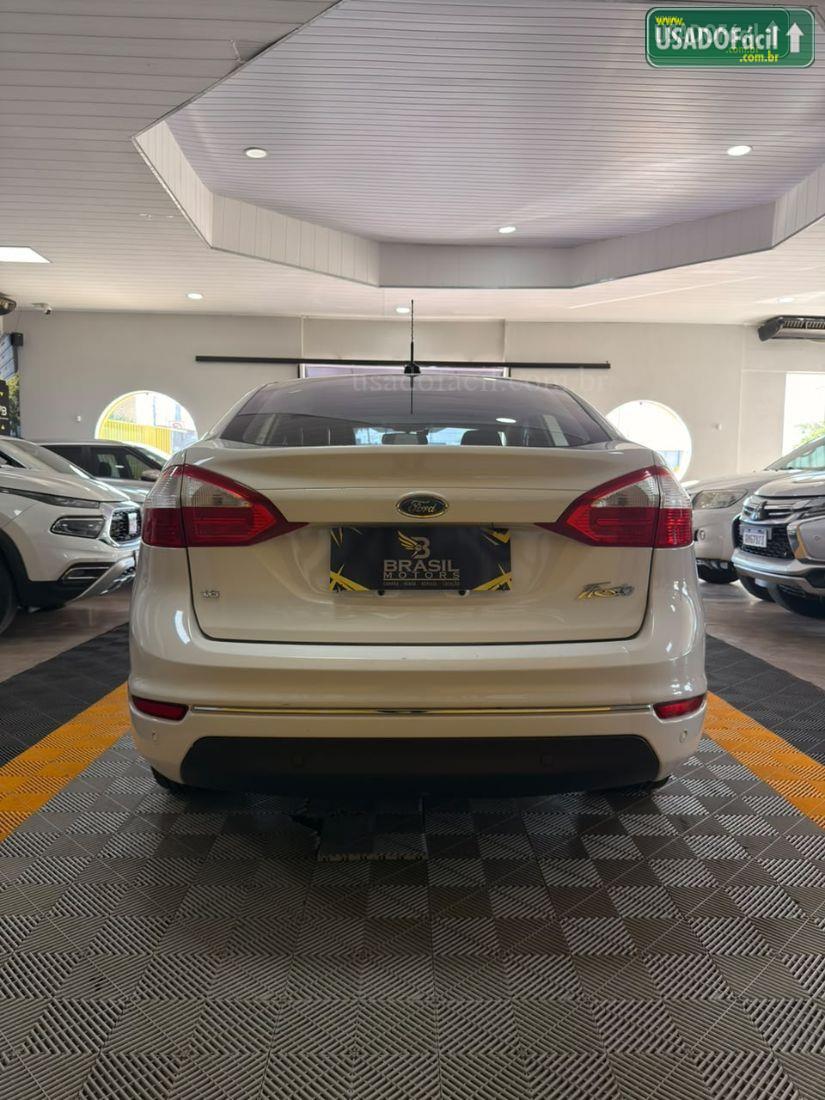 FORD Fiesta Sedan SEL 1.6 Automático Flex 2017/2017 — foto 6 de 13