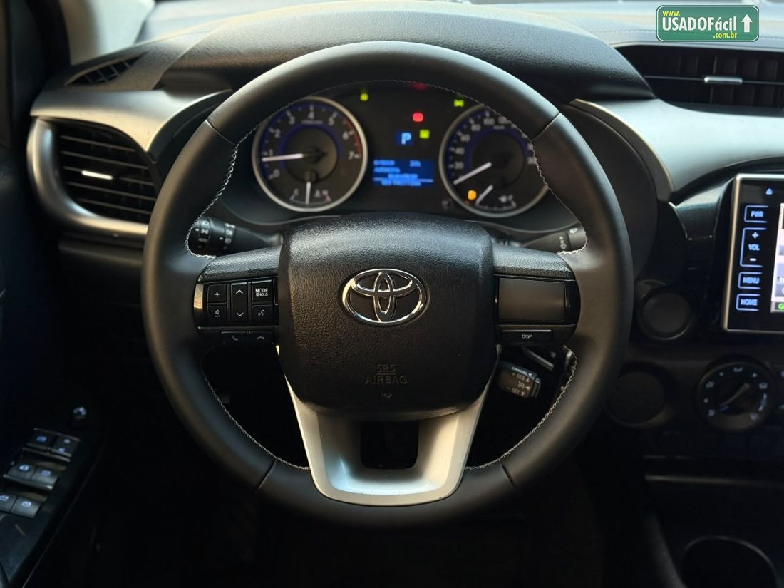 Toyota Hilux SRV CD 2.7 4X2 Automático Flex 2016/2017 — foto 10 de 15