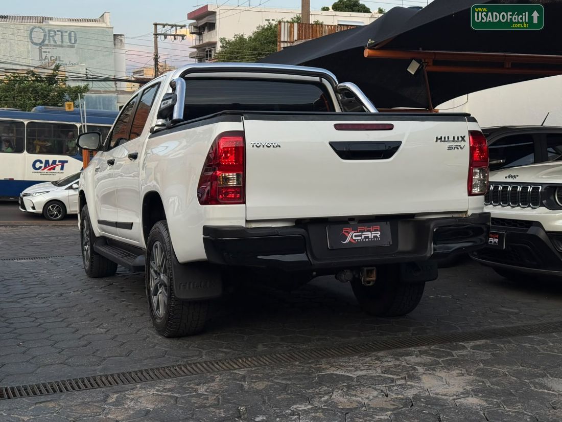 Toyota Hilux SRV CD 2.7 4X2 Automático Flex 2016/2017 — foto 2 de 15