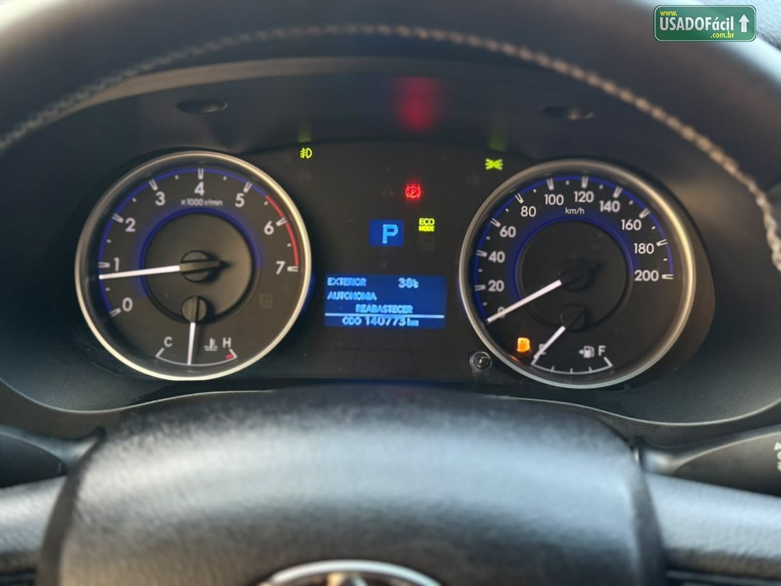 Toyota Hilux SRV CD 2.7 4X2 Automático Flex 2016/2017 — foto 9 de 15