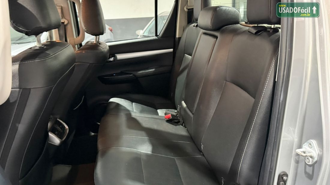 Toyota Hilux SRX CD 2.8 4x4 TDI Automático Diesel 2021/2022 — foto 9 de 14