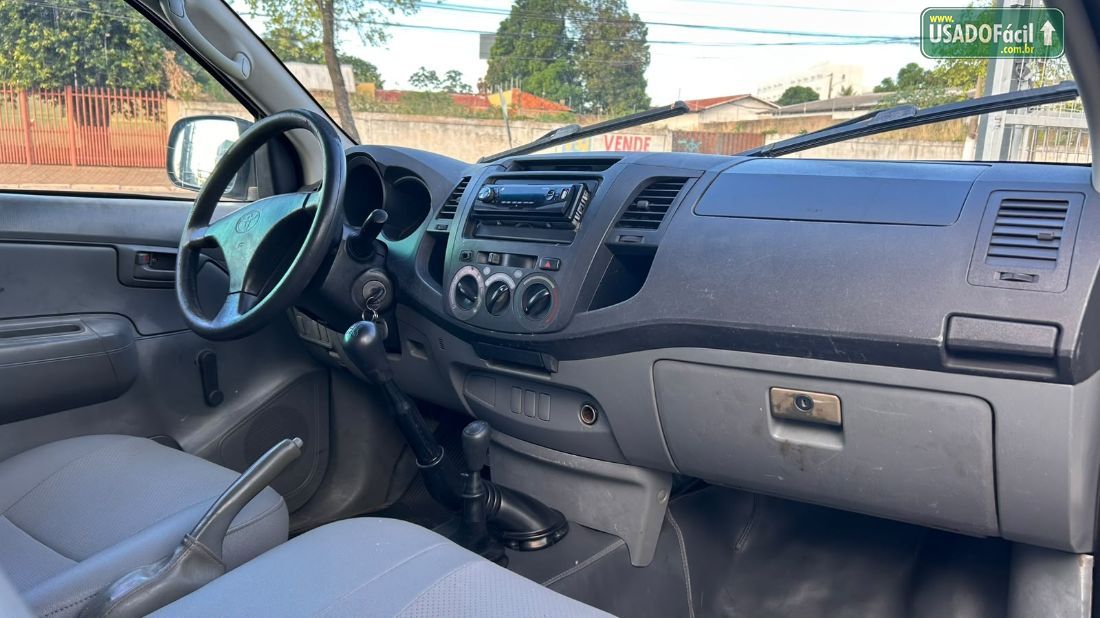 Toyota Hilux CS D4-D 2.5 4x4 Turbo Mecânico Diesel 2009/2010 — foto 6 de 13