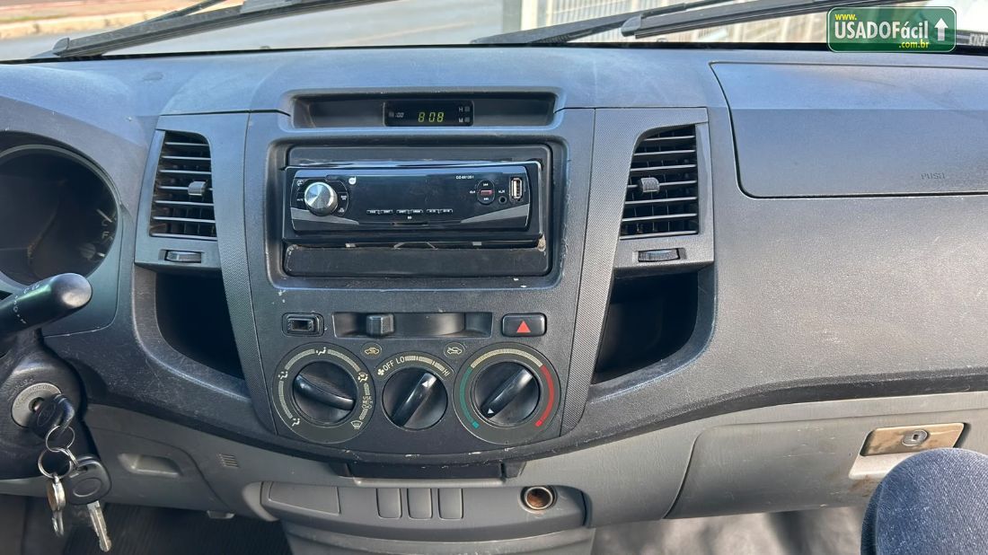 Toyota Hilux CS D4-D 2.5 4x4 Turbo Mecânico Diesel 2009/2010 — foto 9 de 13