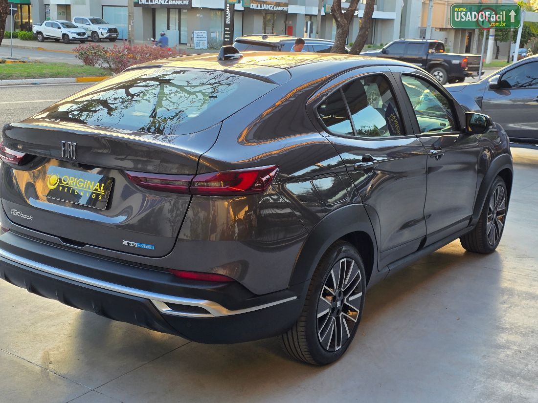 Fiat Fastback Audace 200 Turbo Automático Híbri­do 2025/2026 — foto 6 de 12