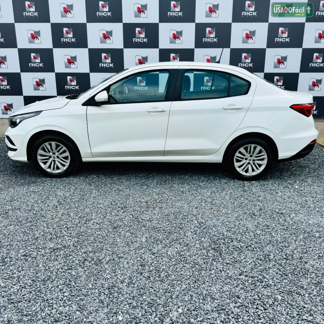 Fiat Cronos Drive 1.0 Flex 2024/2025 — foto 10 de 23