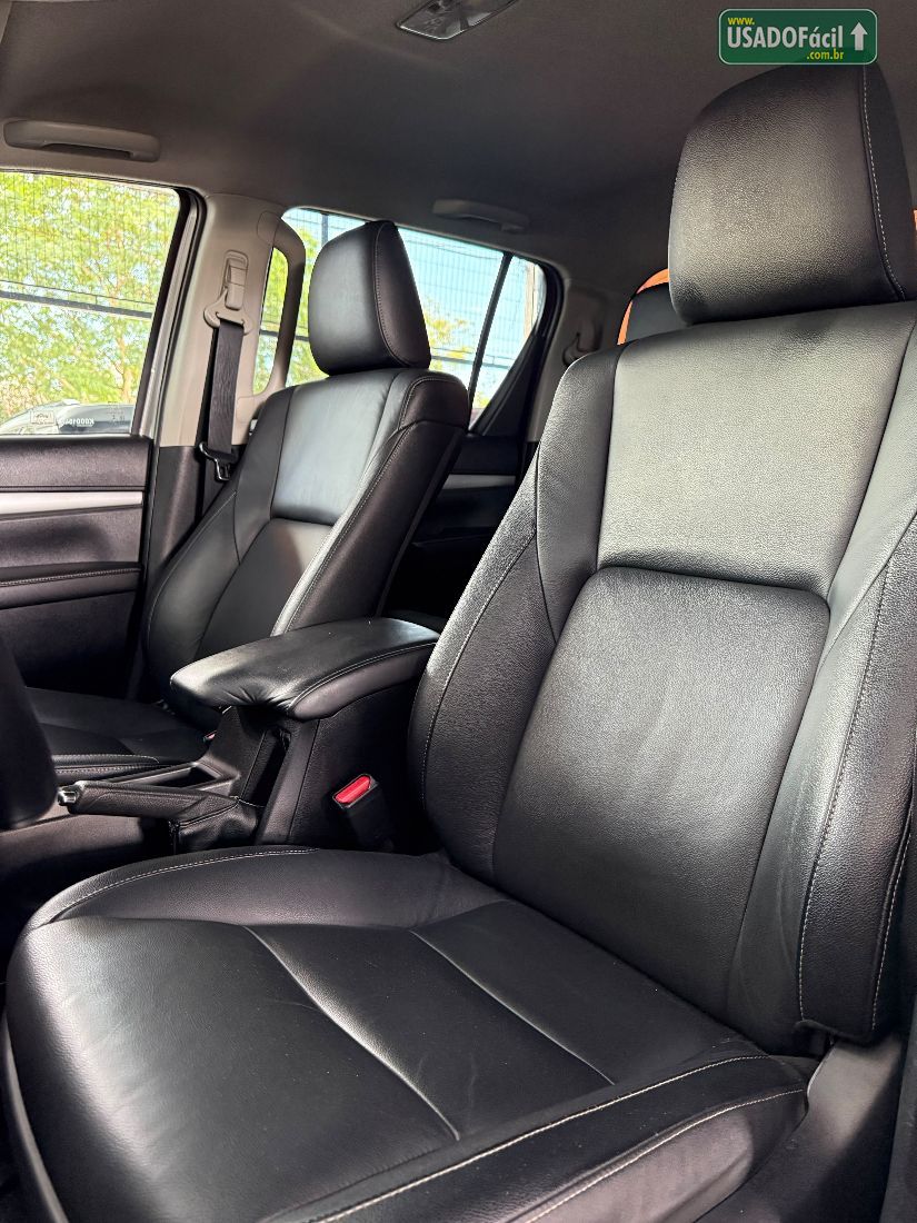 Toyota Hilux SRV CD 2.7 4x4 Automático Flex 2018/2019 — foto 13 de 14