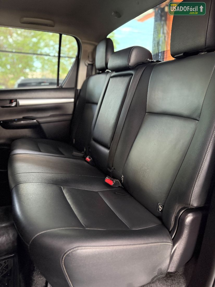 Toyota Hilux SRV CD 2.7 4x4 Automático Flex 2018/2019 — foto 14 de 14