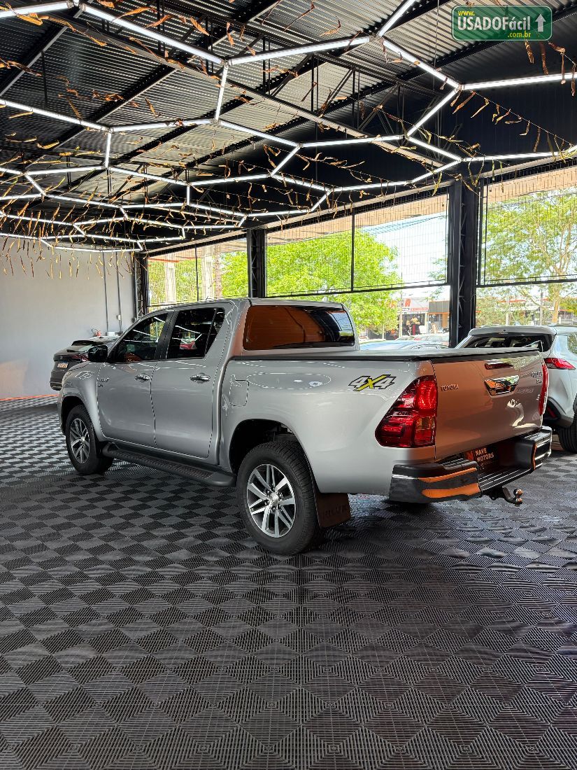Toyota Hilux SRV CD 2.7 4x4 Automático Flex 2018/2019 — foto 6 de 14