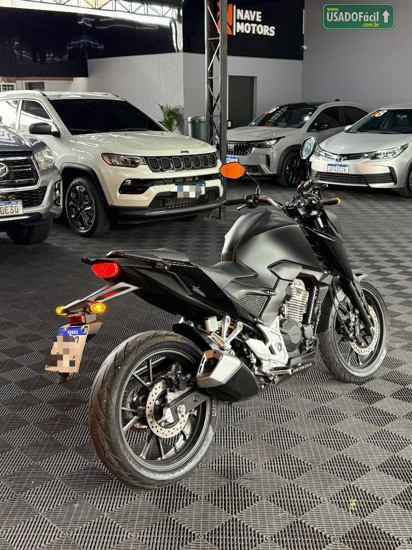 Honda CB 300F Twister Flex 2024/2025 — foto 4 de 5