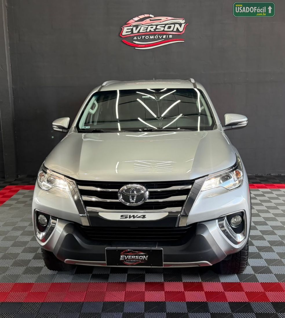 Toyota Hilux SW4 SRV 4x2 2.7 Automático Flex 2019/2020 — foto 2 de 17