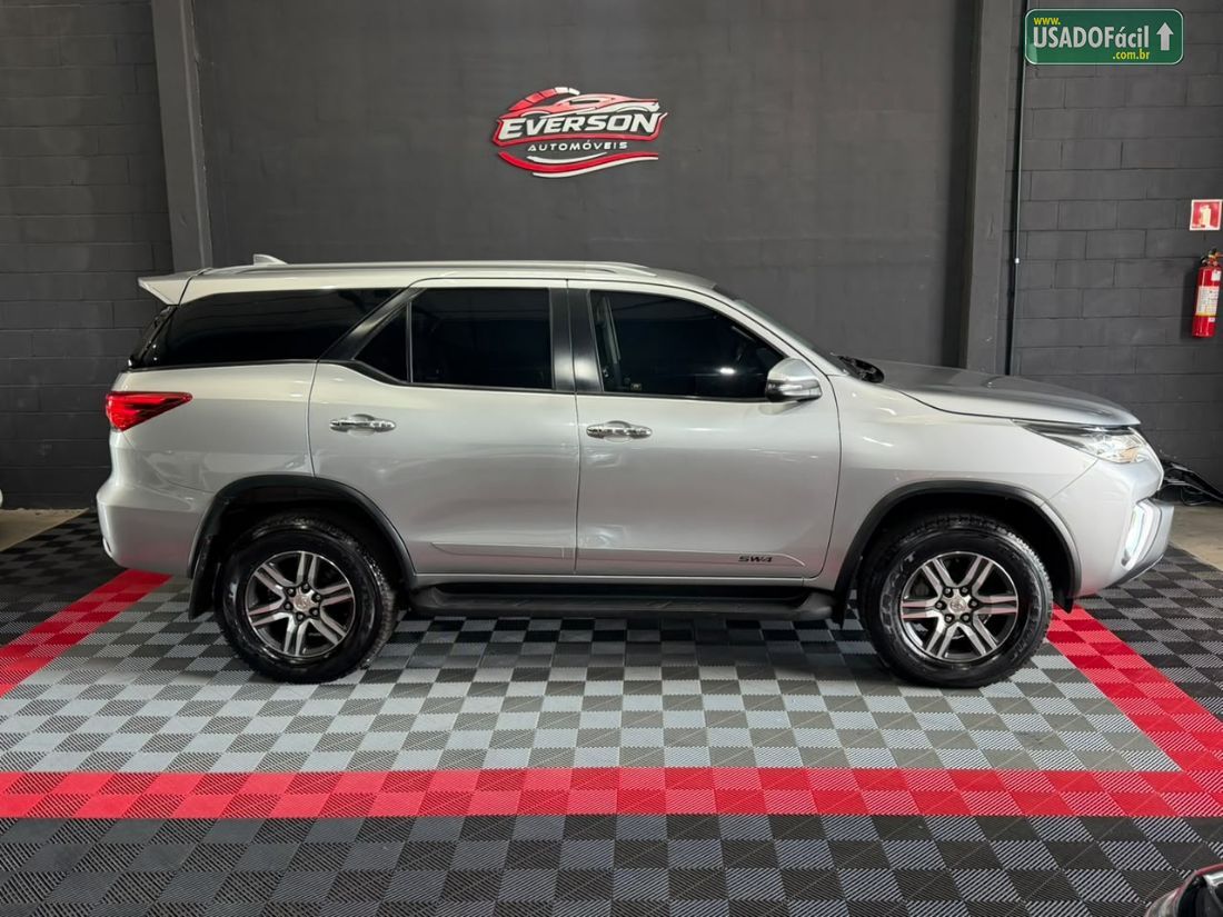 Toyota Hilux SW4 SRV 4x2 2.7 Automático Flex 2019/2020 — foto 6 de 17