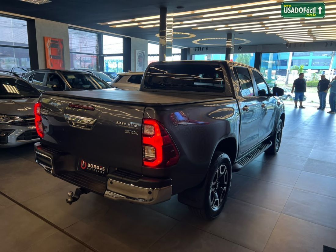 Toyota Hilux SRX CD 2.8 4x4 TDI Automático Diesel 2025/2025 — foto 4 de 13