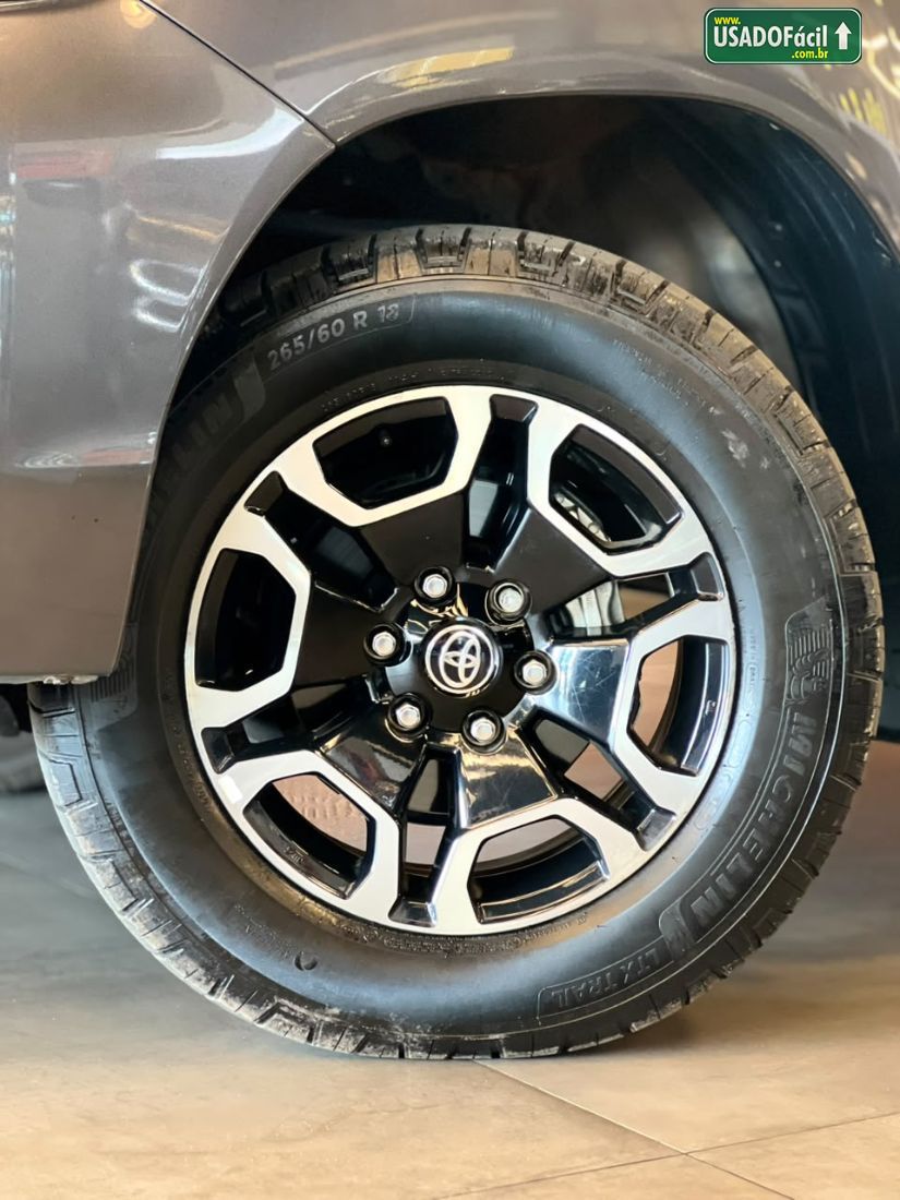 Toyota Hilux SRX CD 2.8 4x4 TDI Automático Diesel 2025/2025 — foto 6 de 13