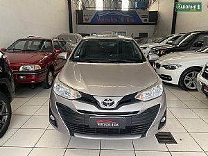 Toyota Yaris Sedan XL 1.5 Automático Flex