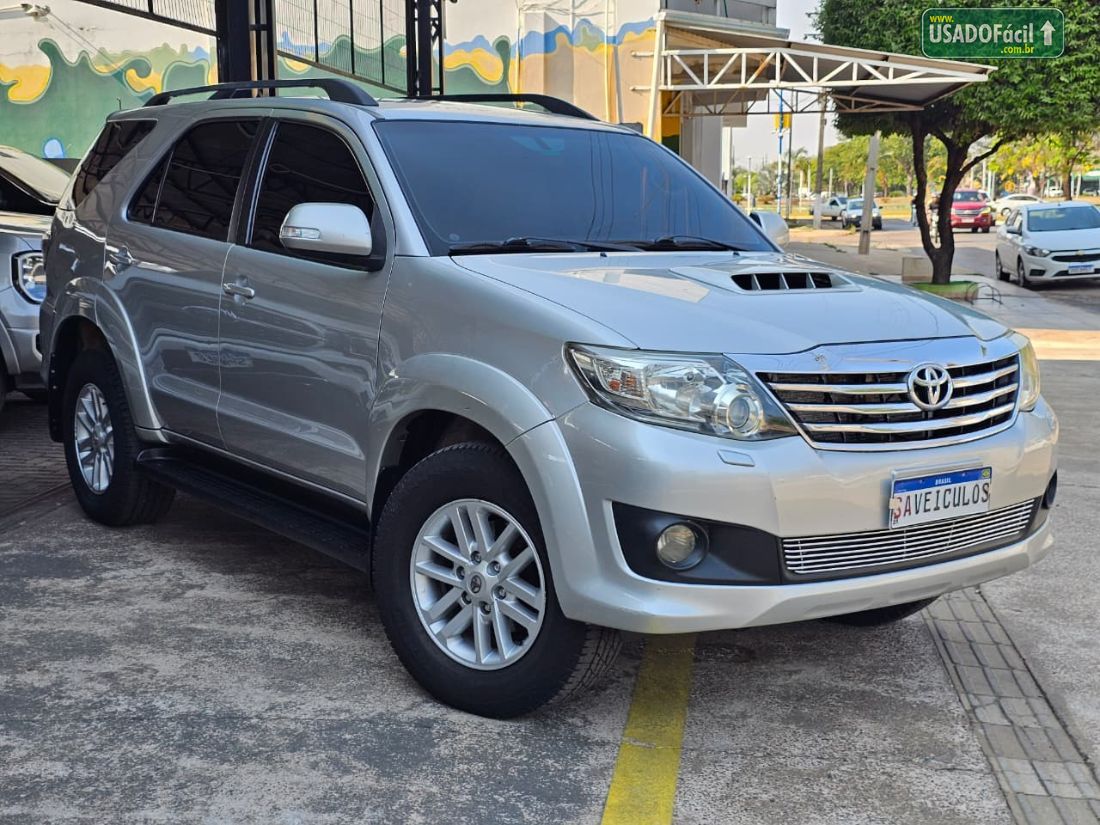 Toyota Hilux SW4 SRV D4-D 3.0 4x4 TDI Automático Diesel 2012/2012 — foto 4 de 15