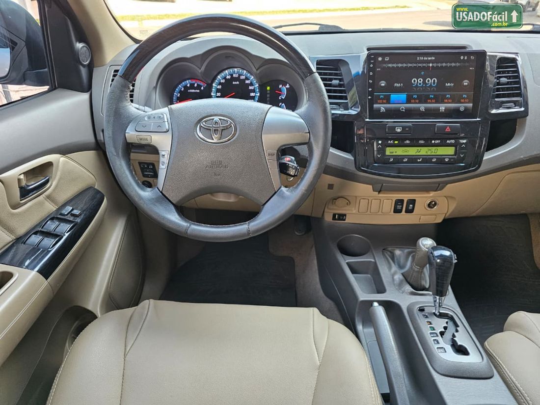 Toyota Hilux SW4 SRV D4-D 3.0 4x4 TDI Automático Diesel 2012/2012 — foto 7 de 15