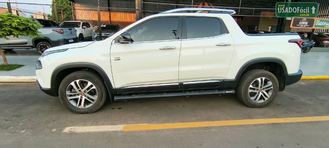 Fiat Toro Volcano 2.0 4X4 Turbo Automático Diesel 2017/2018 — foto 2 de 8