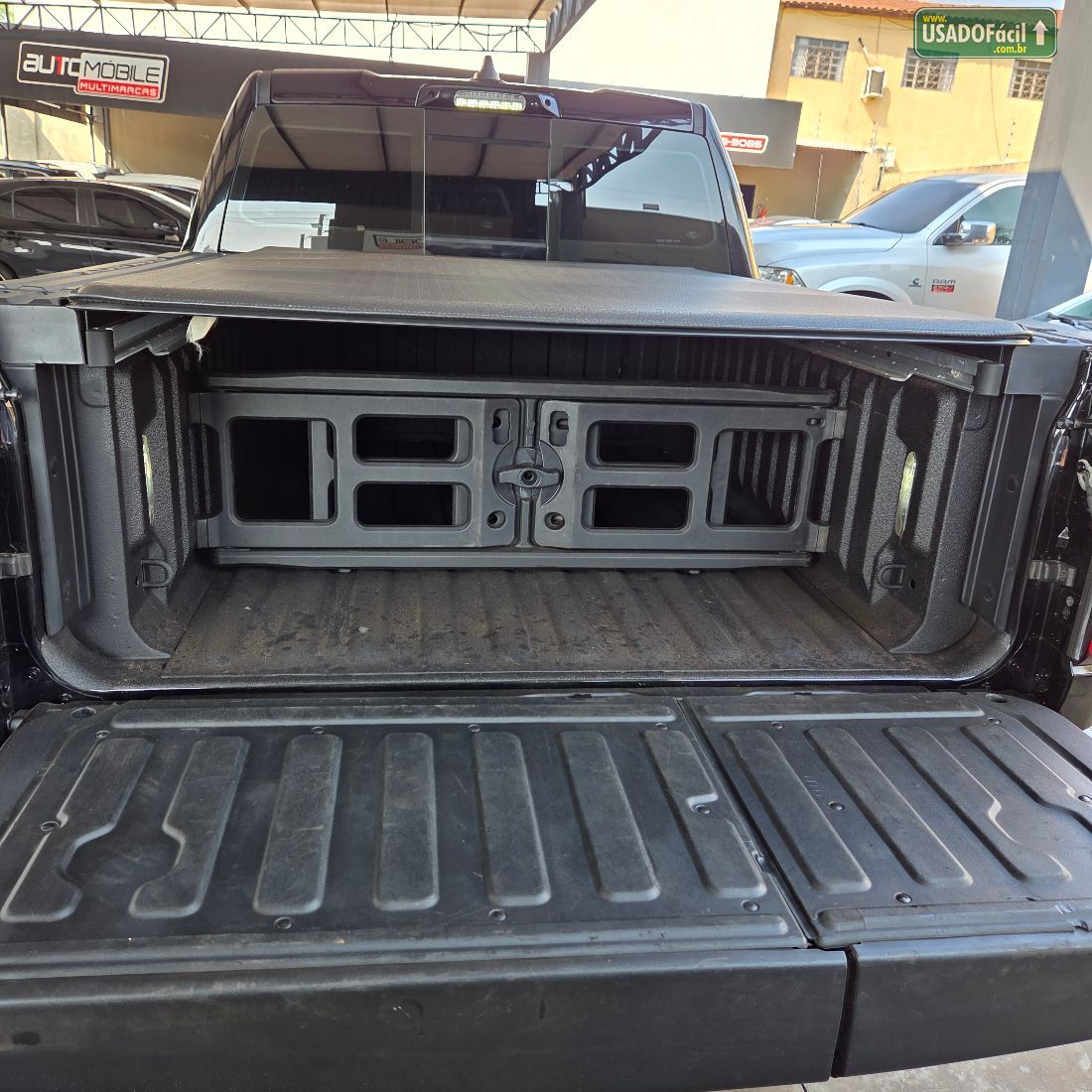 RAM Ram 1500 Limited Night Edition 5.7 4x4 Automático 2023/2024 — foto 5 de 16