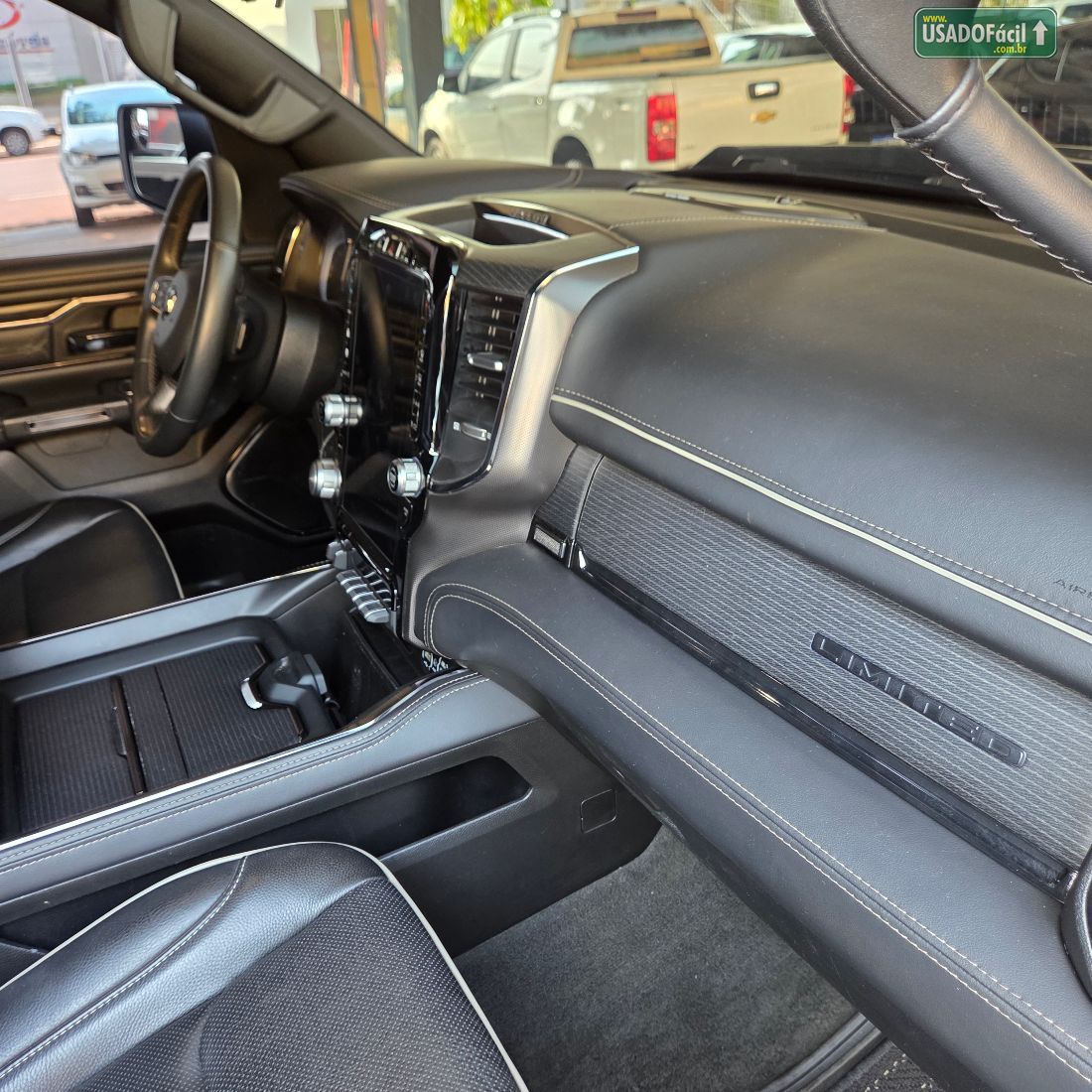 RAM Ram 1500 Limited Night Edition 5.7 4x4 Automático 2023/2024 — foto 6 de 16