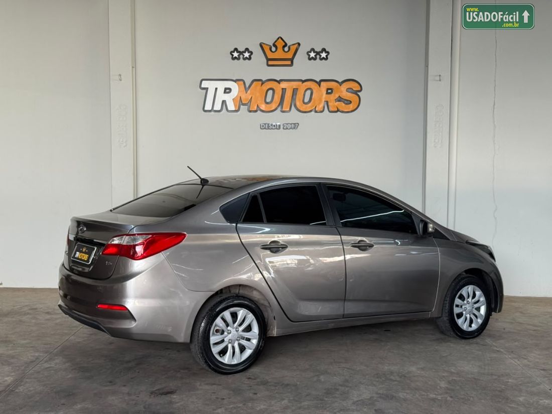 Hyundai HB20S Sedan Comfort Style 1.6 Mecânico Flex 2016/2017 — foto 3 de 10