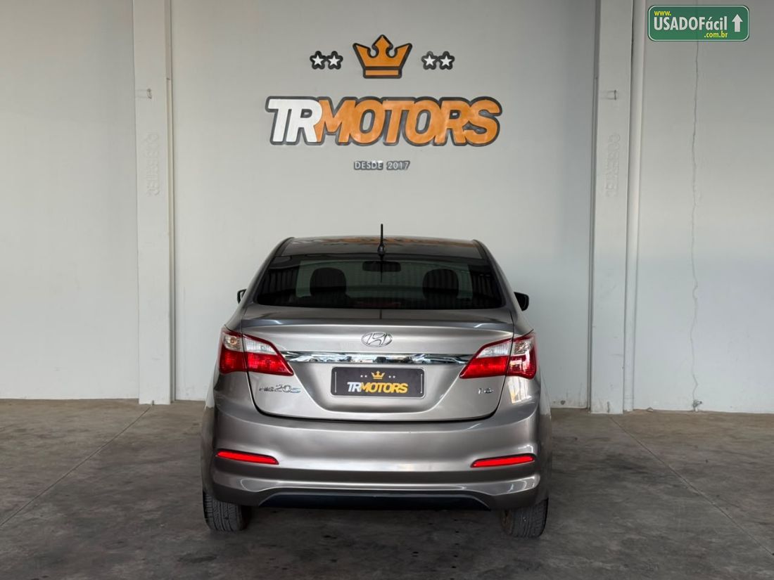 Hyundai HB20S Sedan Comfort Style 1.6 Mecânico Flex 2016/2017 — foto 4 de 10