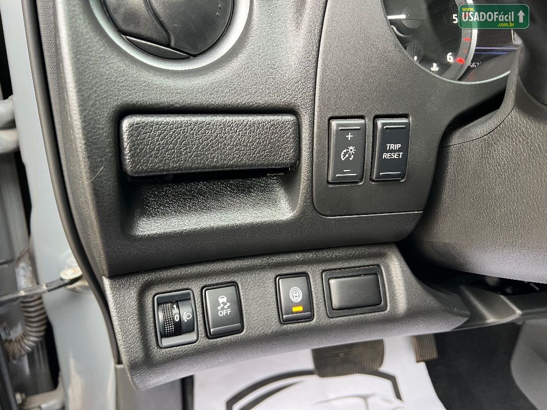 Nissan Frontier PRO4X CD 4x4 2.3 Bi-Turbo Automático Diesel 2023/2024 — foto 13 de 31