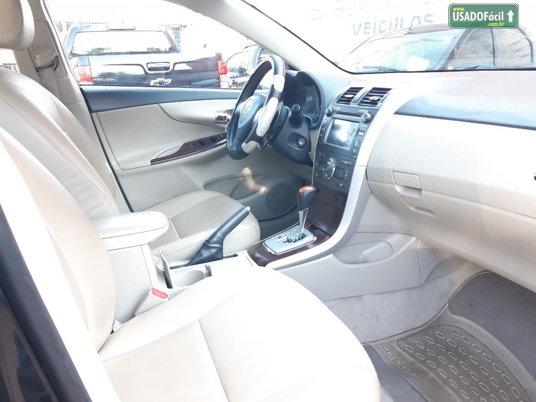 TOYOTA Corolla Altis 2.0 Automático Flex 2013/2014 — foto 6 de 8