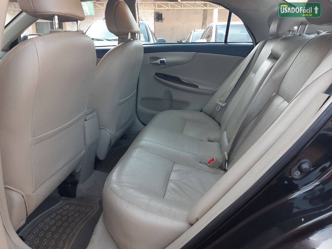 TOYOTA Corolla Altis 2.0 Automático Flex 2013/2014 — foto 8 de 8