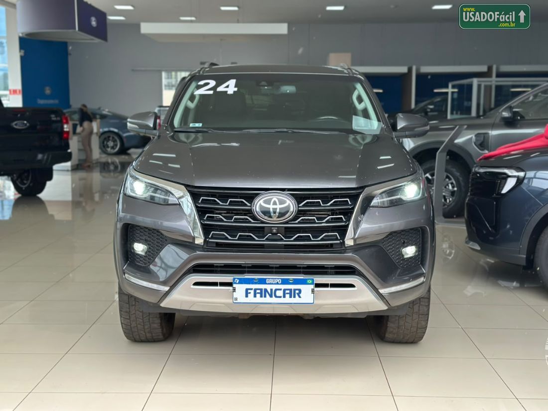 Toyota Hilux SW4 SRX 2.8 4x4 TDI Automático Diesel 2023/2024 — foto 2 de 24