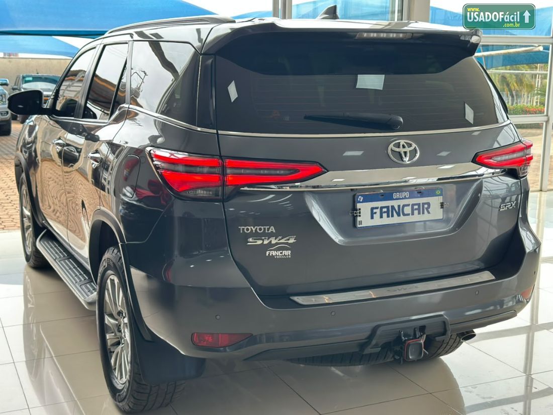 Toyota Hilux SW4 SRX 2.8 4x4 TDI Automático Diesel 2023/2024 — foto 5 de 24