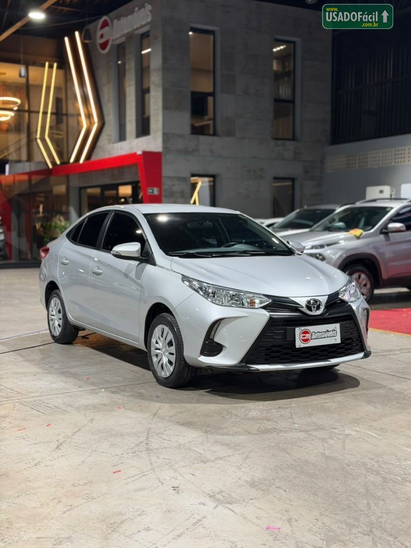 Toyota Yaris Sedan XL 1.5 Automático Flex 2022/2023 — foto 14 de 14