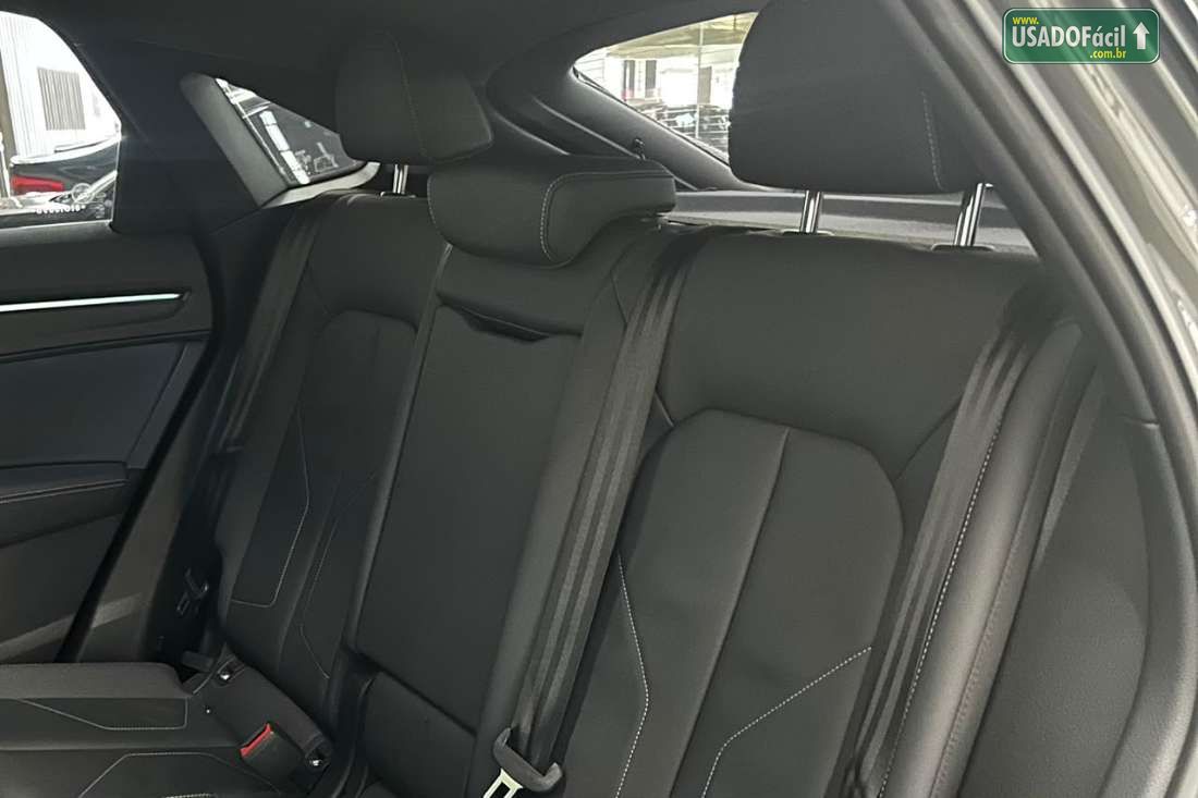 Audi Q3 Performance Black Plus 2.0 TFSI Tiptronic Quattro 2024/2025 — foto 14 de 18