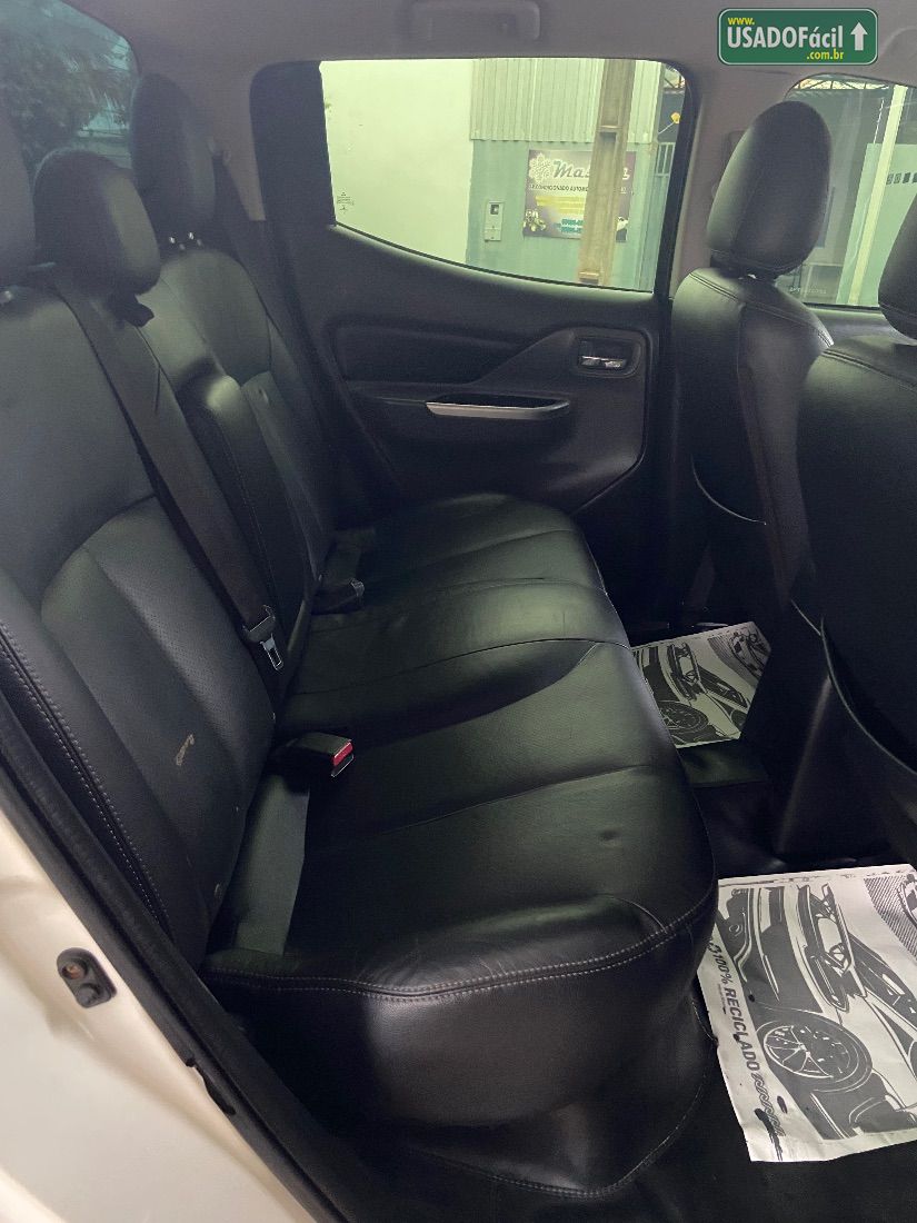 Mitsubishi L200 Triton Sport HPE CD 2.4 4x4 Automático Diesel 2018/2019 — foto 13 de 14