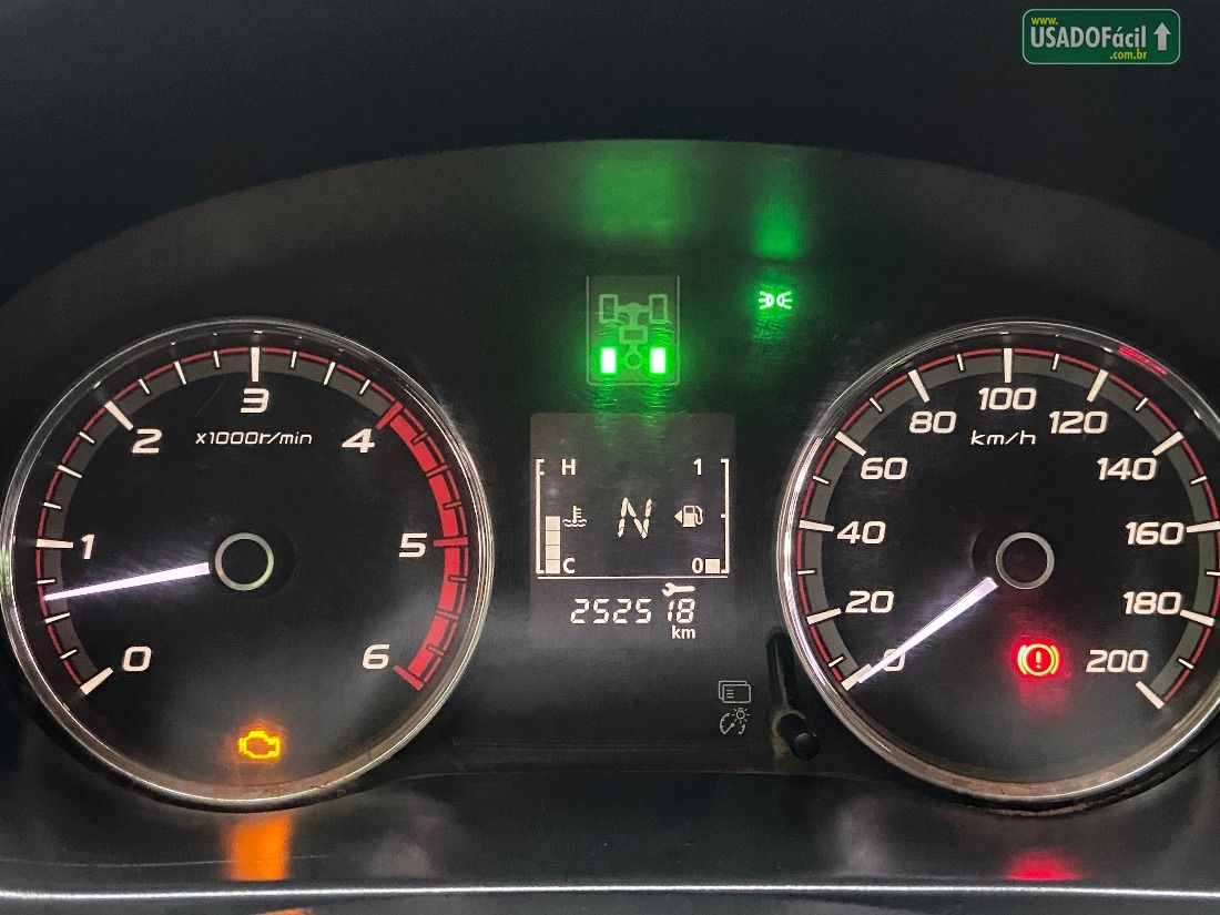 Mitsubishi L200 Triton Sport HPE CD 2.4 4x4 Automático Diesel 2018/2019 — foto 14 de 14